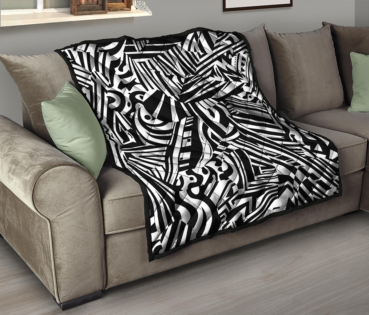 Abstract Dazzle Pattern Print Quilt
