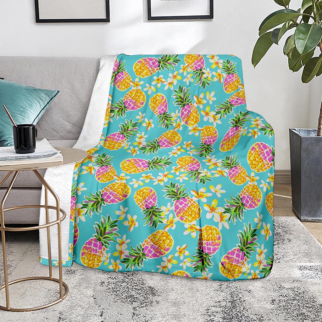 Aloha Summer Pineapple Pattern Print Blanket