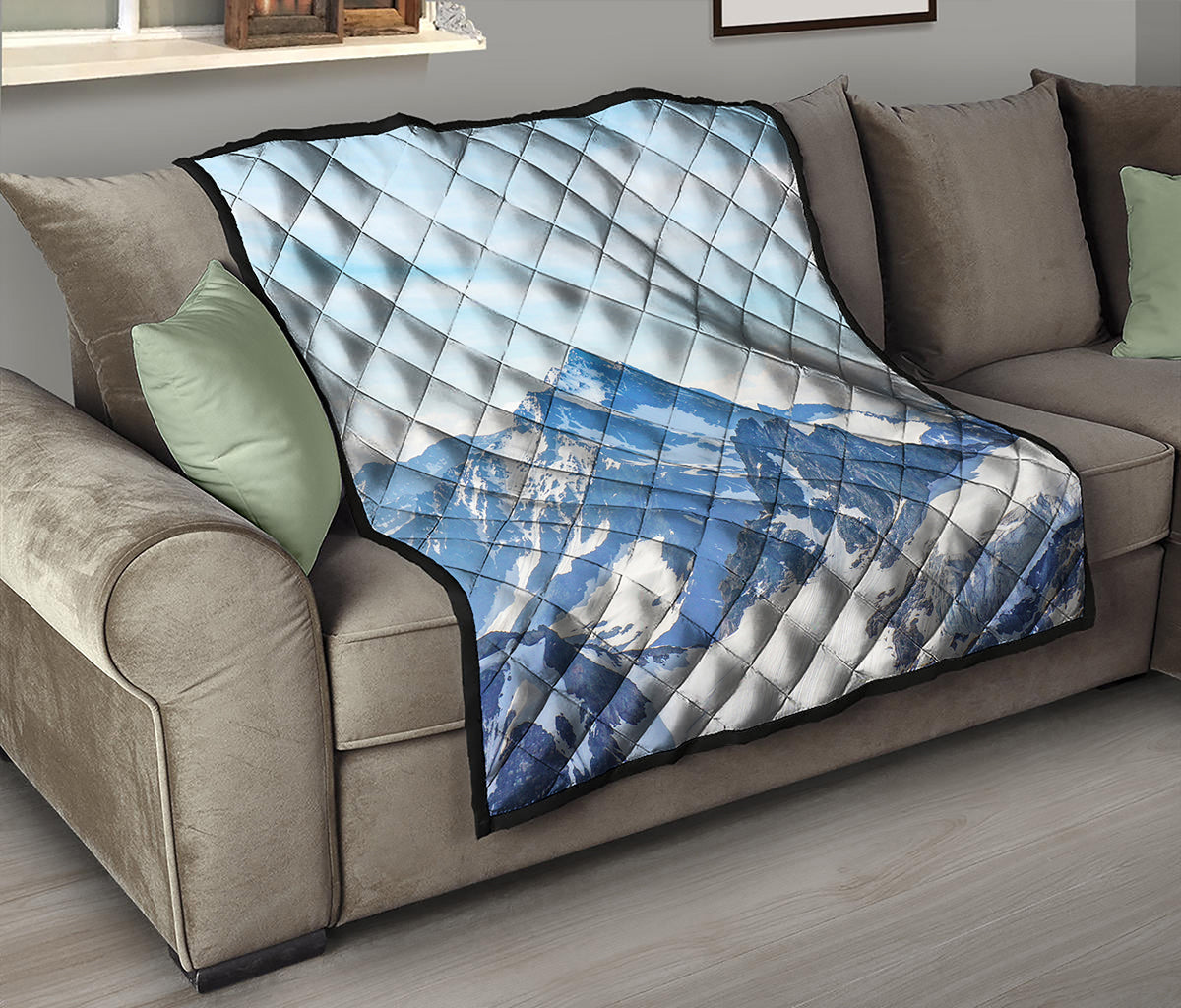 Alps Mountain Print Quilt