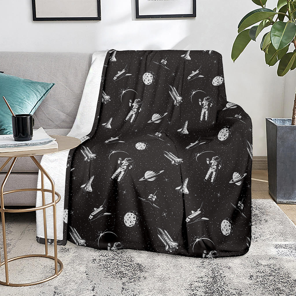 Astronaut In Space Pattern Print Blanket