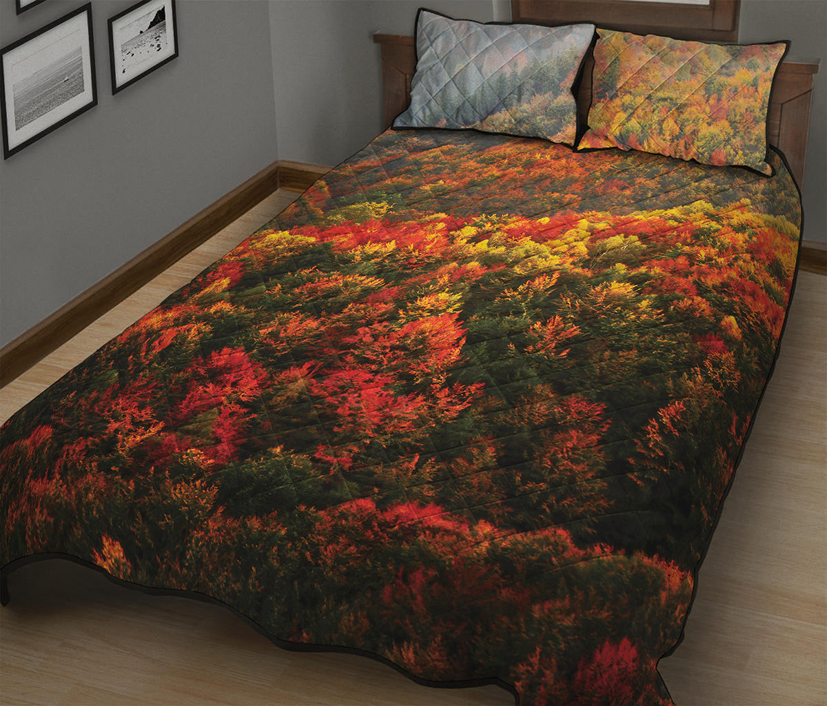 Autumn Mountain Print Quilt Bed Set