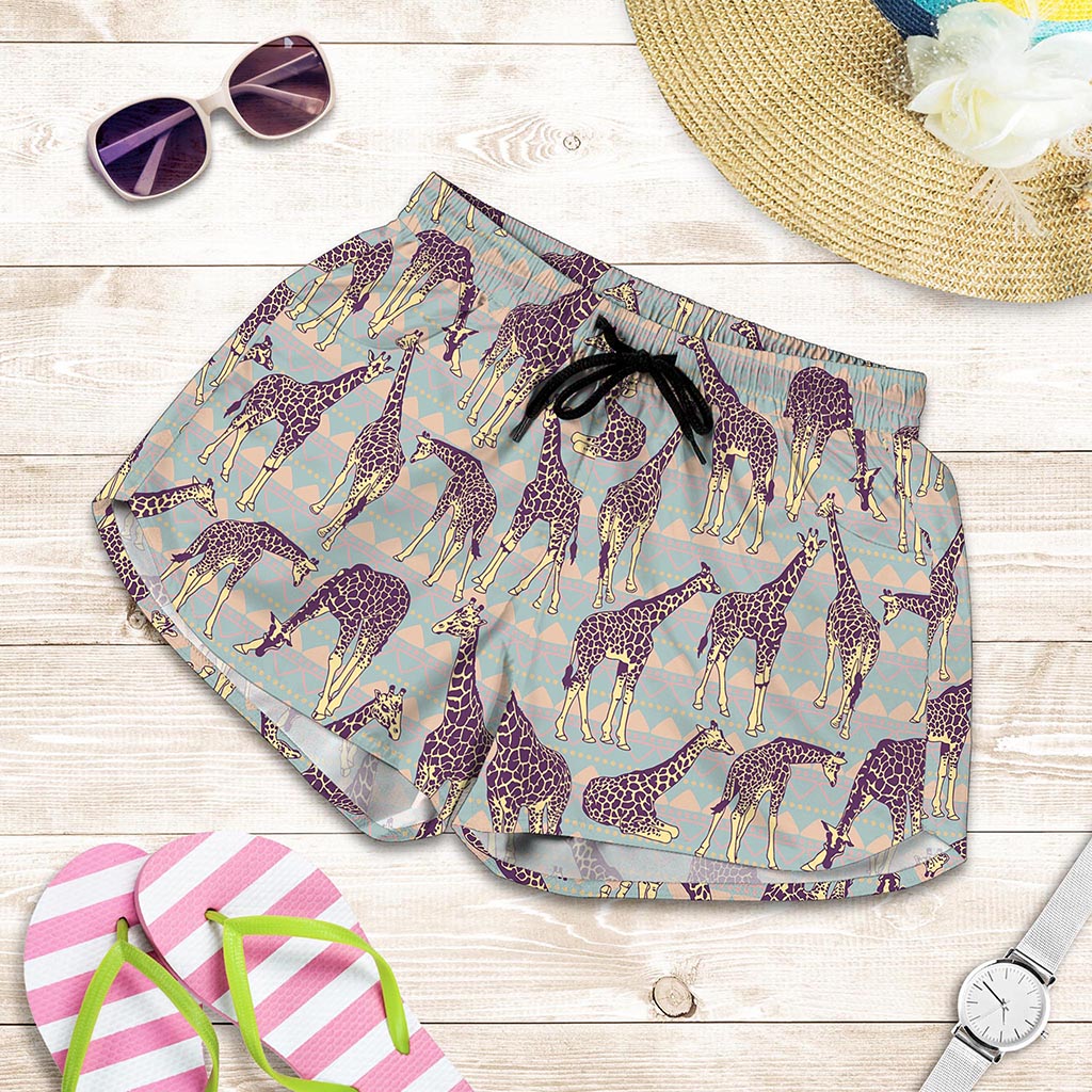 Aztec Giraffe Pattern Print Women's Shorts