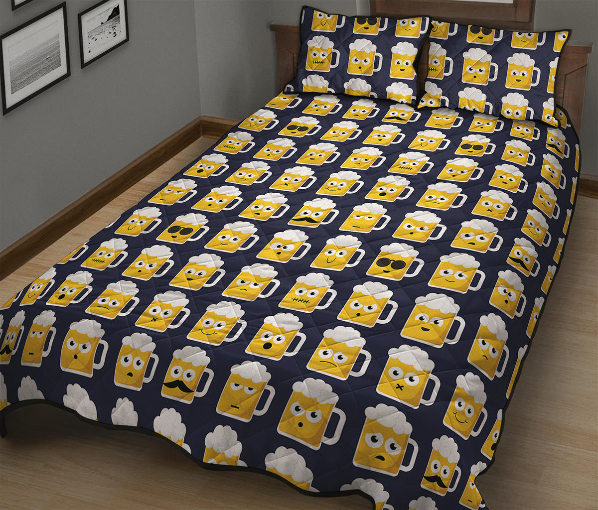 Beer Emoji Pattern Print Quilt Bed Set