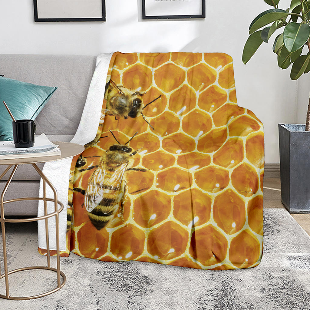 Bees And Honeycomb Print Blanket
