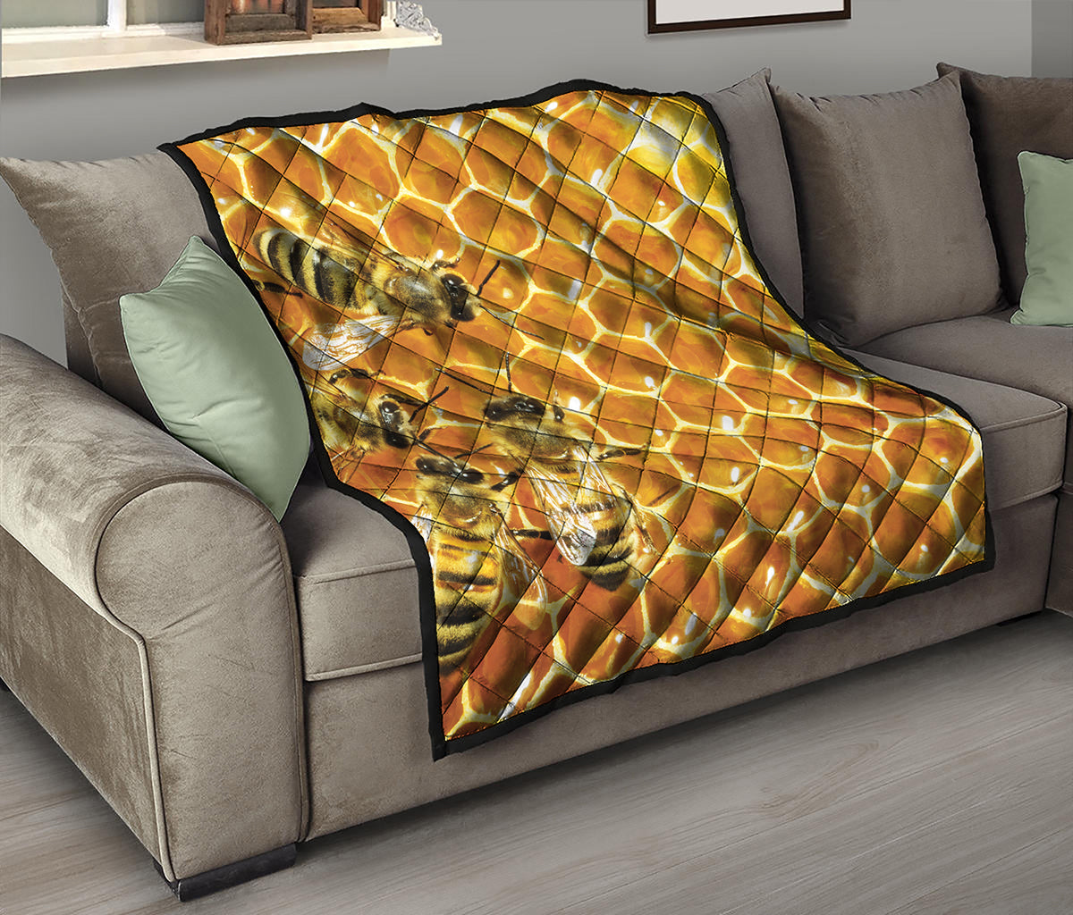 Bees And Honeycomb Print Quilt