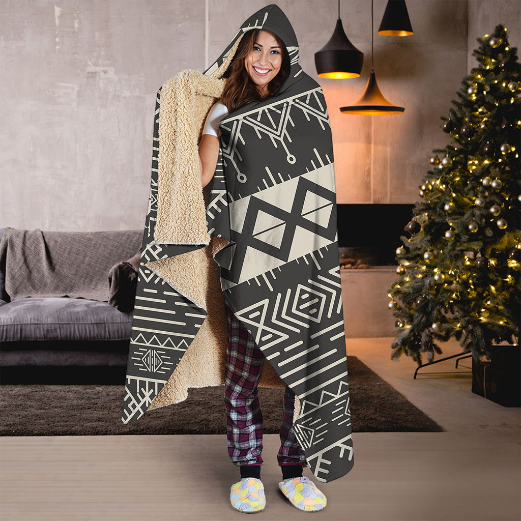 Black And Beige Aztec Pattern Print Hooded Blanket