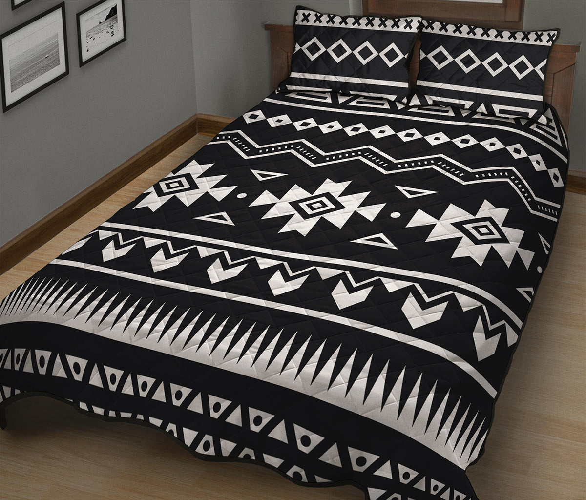 Black And White Aztec Pattern Print Quilt Bed Set