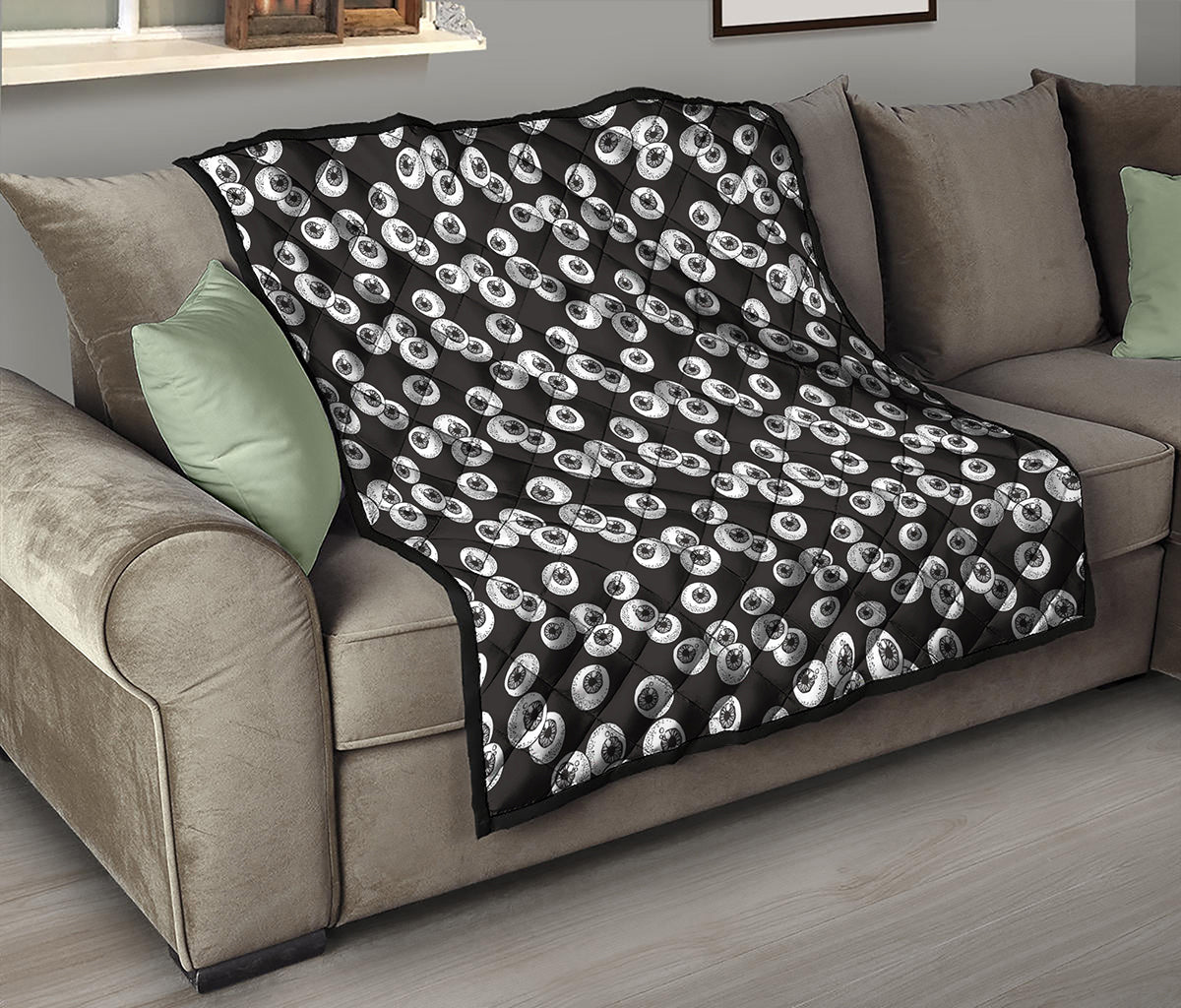 Black And White Eyeball Pattern Print Quilt