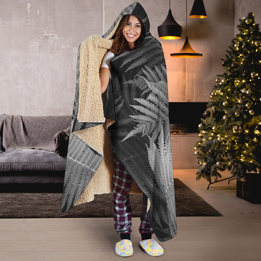 Black And White Fern Leaf Print Hooded Blanket