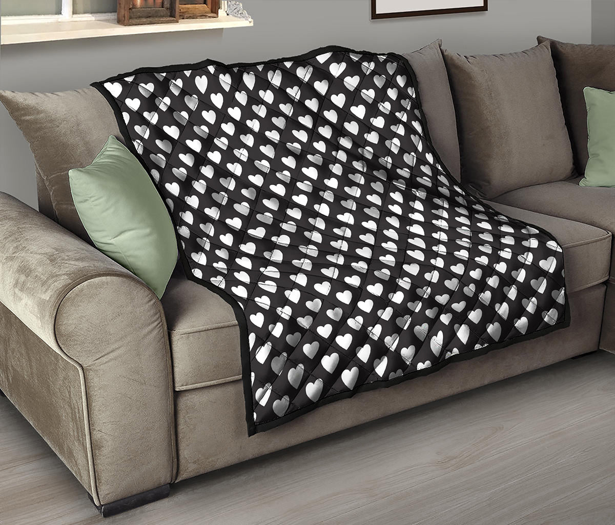 Black And White Heart Pattern Print Quilt