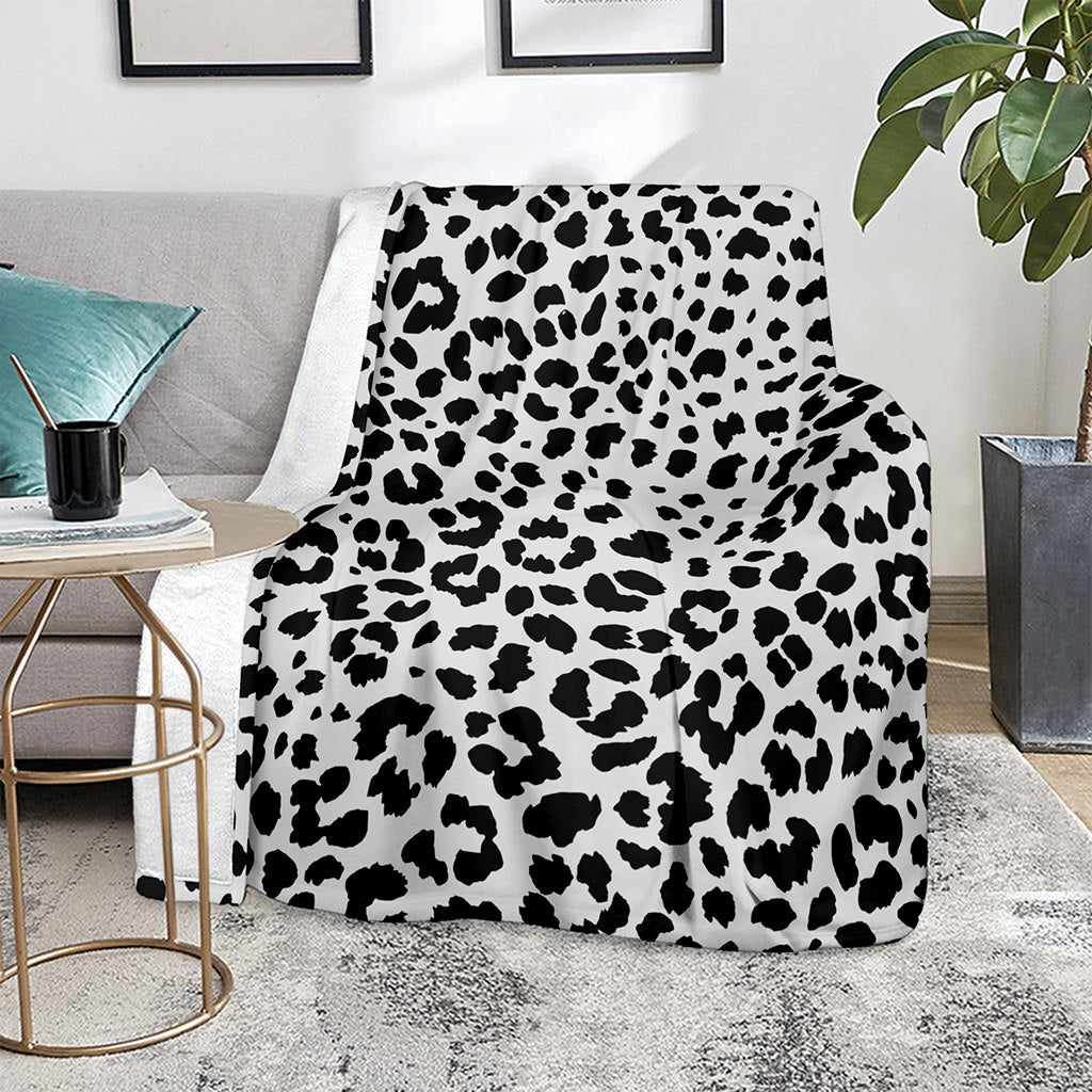 Black And White Jaguar Pattern Print Blanket