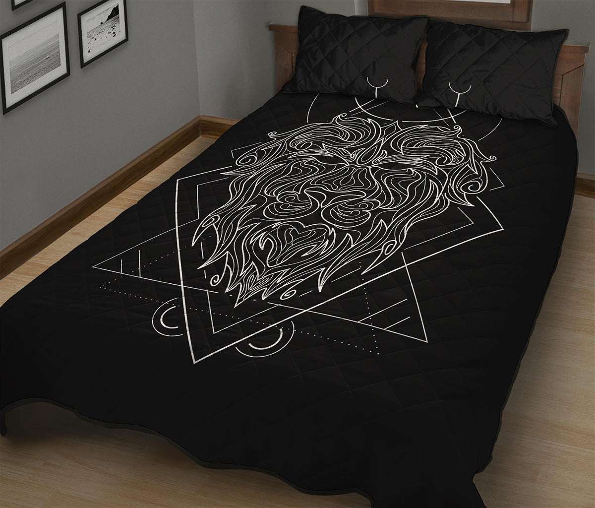 Black And White Leo Sign Print Quilt Bed Set