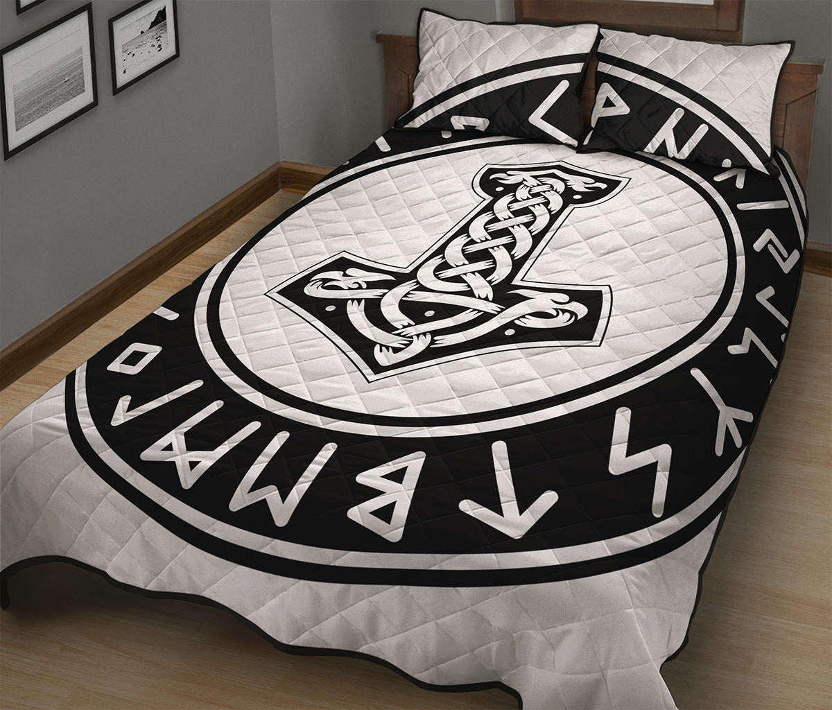 Black And White Mjolnir Print Quilt Bed Set