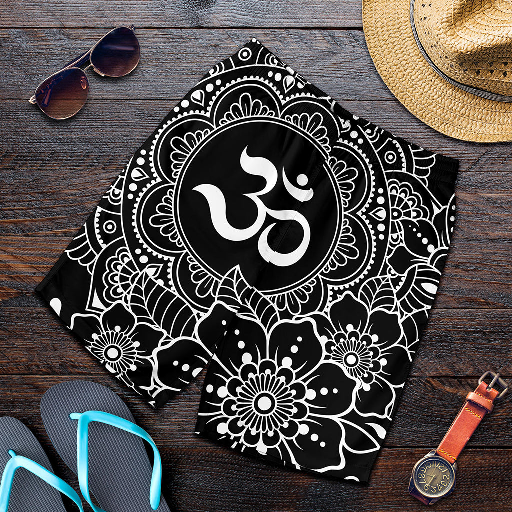 Black And White Om Print Men's Shorts