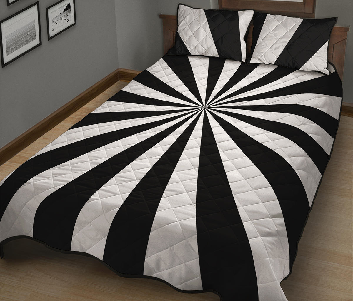 Black And White Radial Rays Print Quilt Bed Set