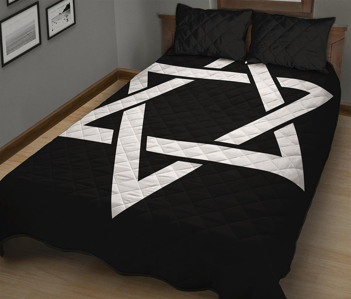 Black And White Star of David Print Quilt Bed Set