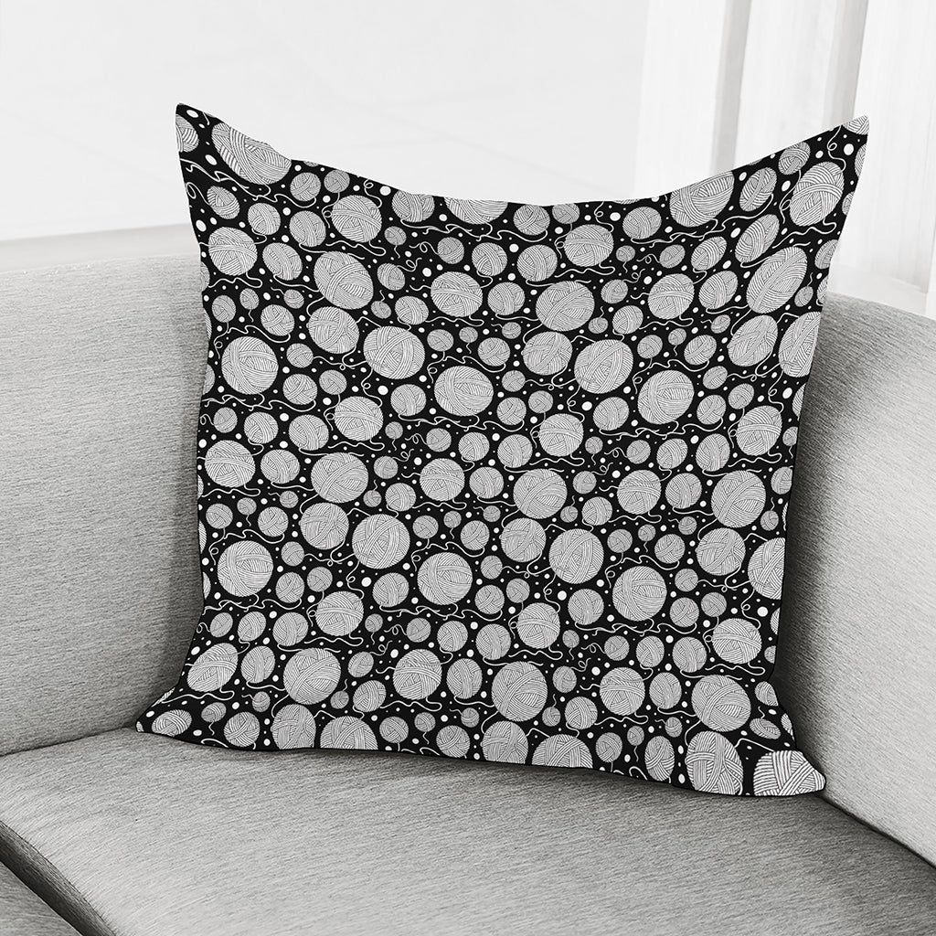 Black And White Yarn Pattern Print Pillow Cover
