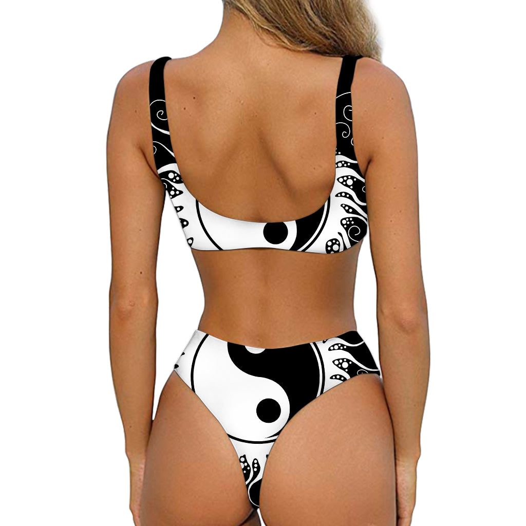 Black And White Yin Yang Sun Print Front Bow Tie Bikini