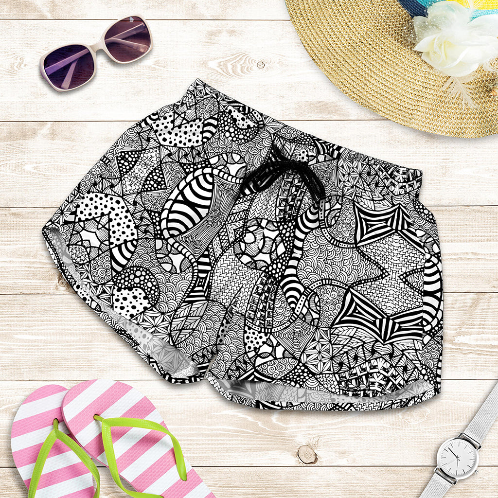 Black And White Zentangle Pattern Print Women's Shorts