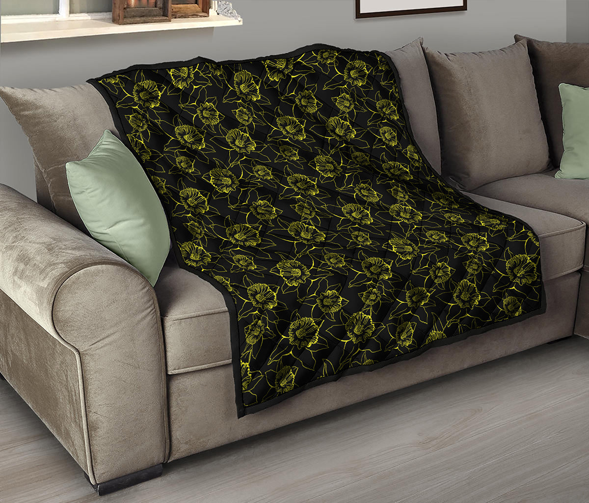Black And Yellow Daffodil Pattern Print Quilt