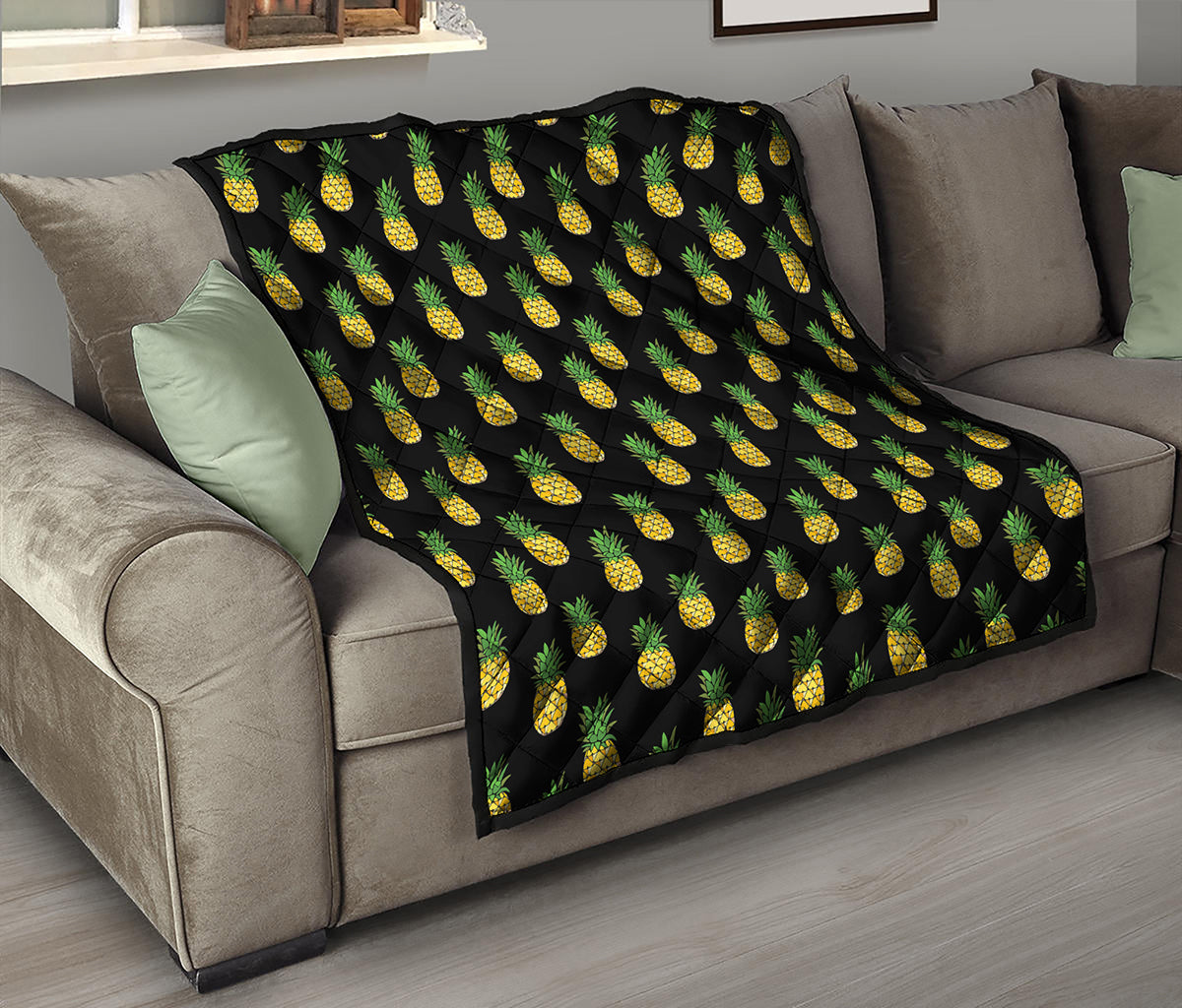 Black Cute Pineapple Pattern Print Quilt