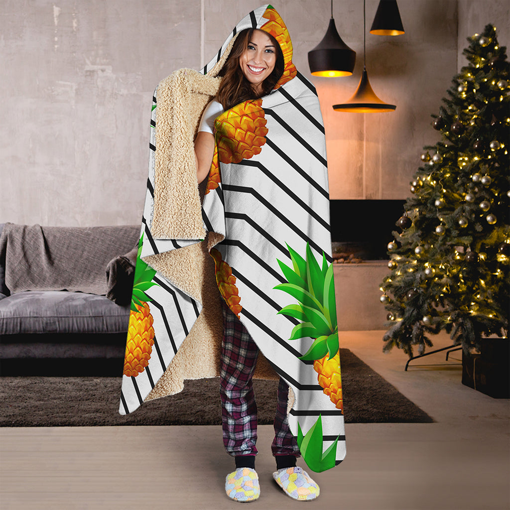 Black Geometric Pineapple Pattern Print Hooded Blanket