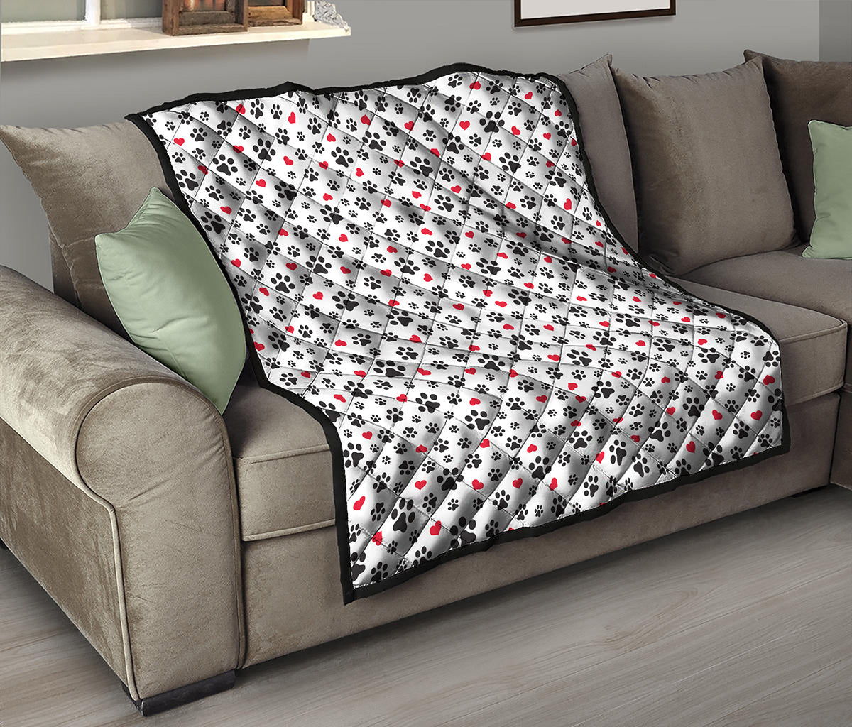 Black Paw And Heart Pattern Print Quilt