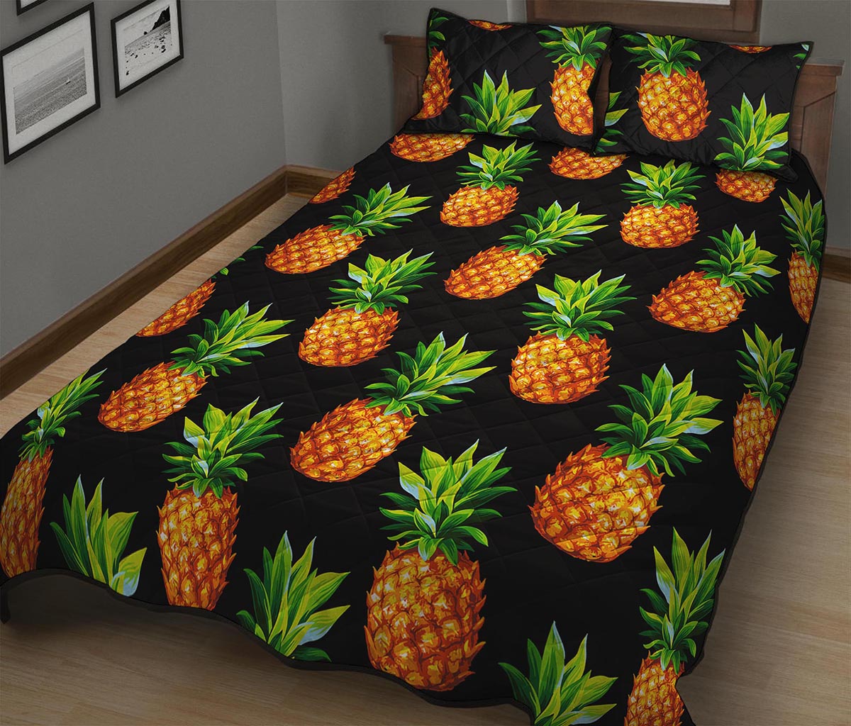 Black Pineapple Pattern Print Quilt Bed Set