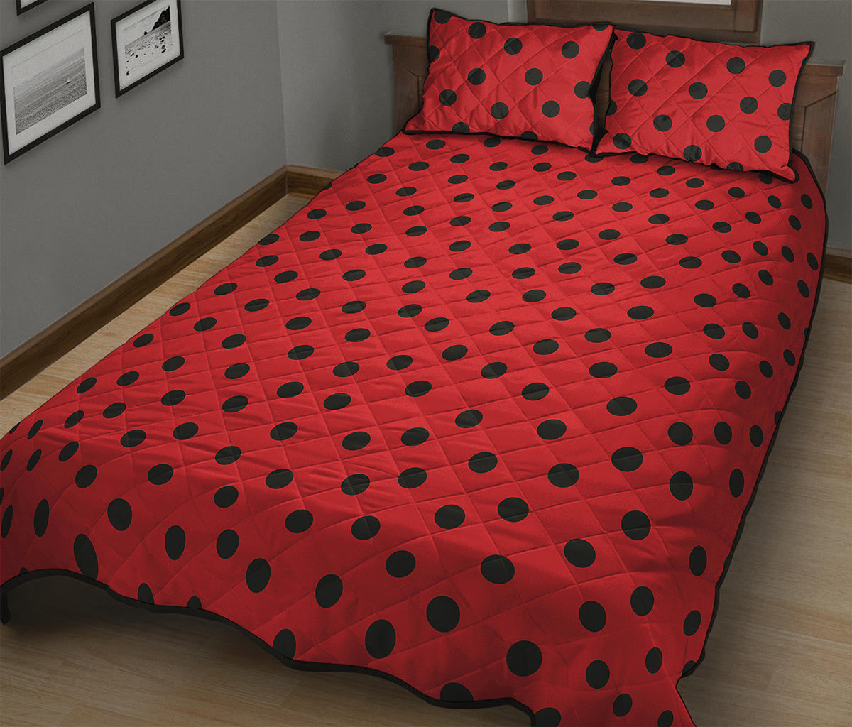 Black Spots Ladybird Pattern Print Quilt Bed Set
