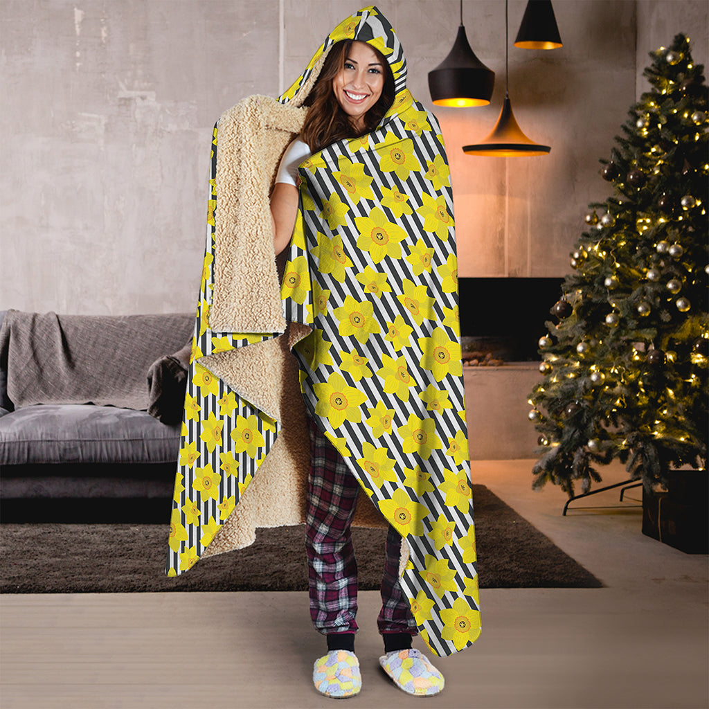 Black Striped Daffodil Pattern Print Hooded Blanket