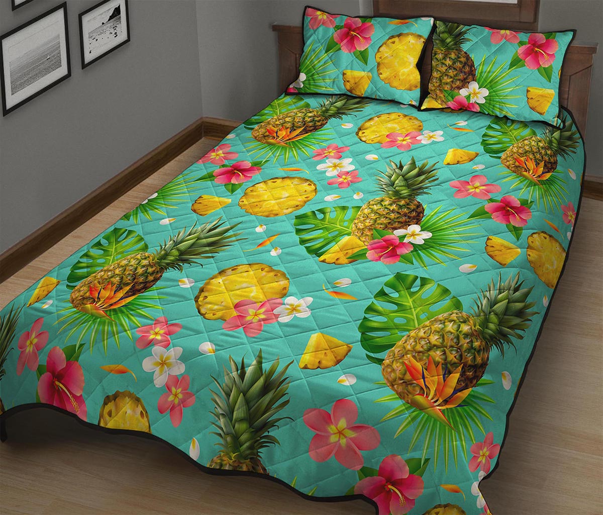 Blue Aloha Pineapple Pattern Print Quilt Bed Set