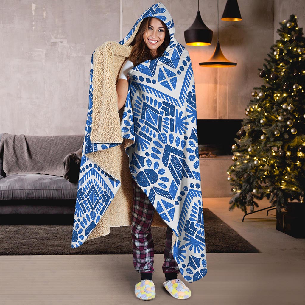 Blue And White Aztec Pattern Print Hooded Blanket