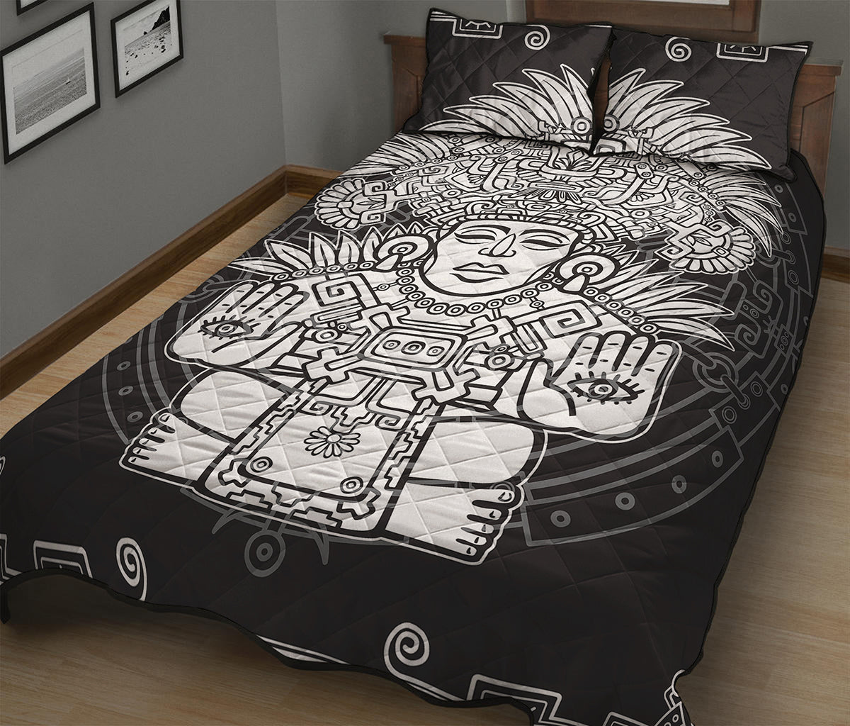 Blue And White Mayan Statue Print Quilt Bed Set