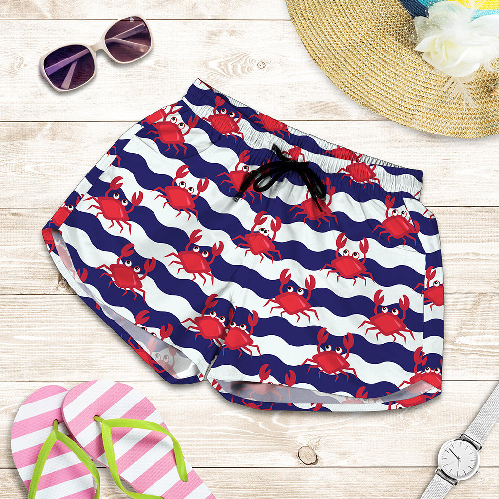 Blue And White Wave Crab Pattern Print Women's Shorts