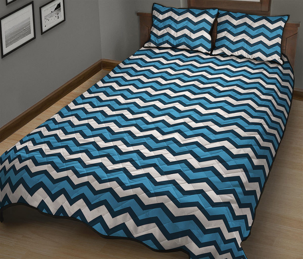 Blue And White Zigzag Pattern Print Quilt Bed Set