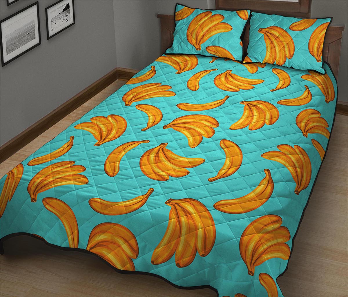 Blue Banana Pattern Print Quilt Bed Set