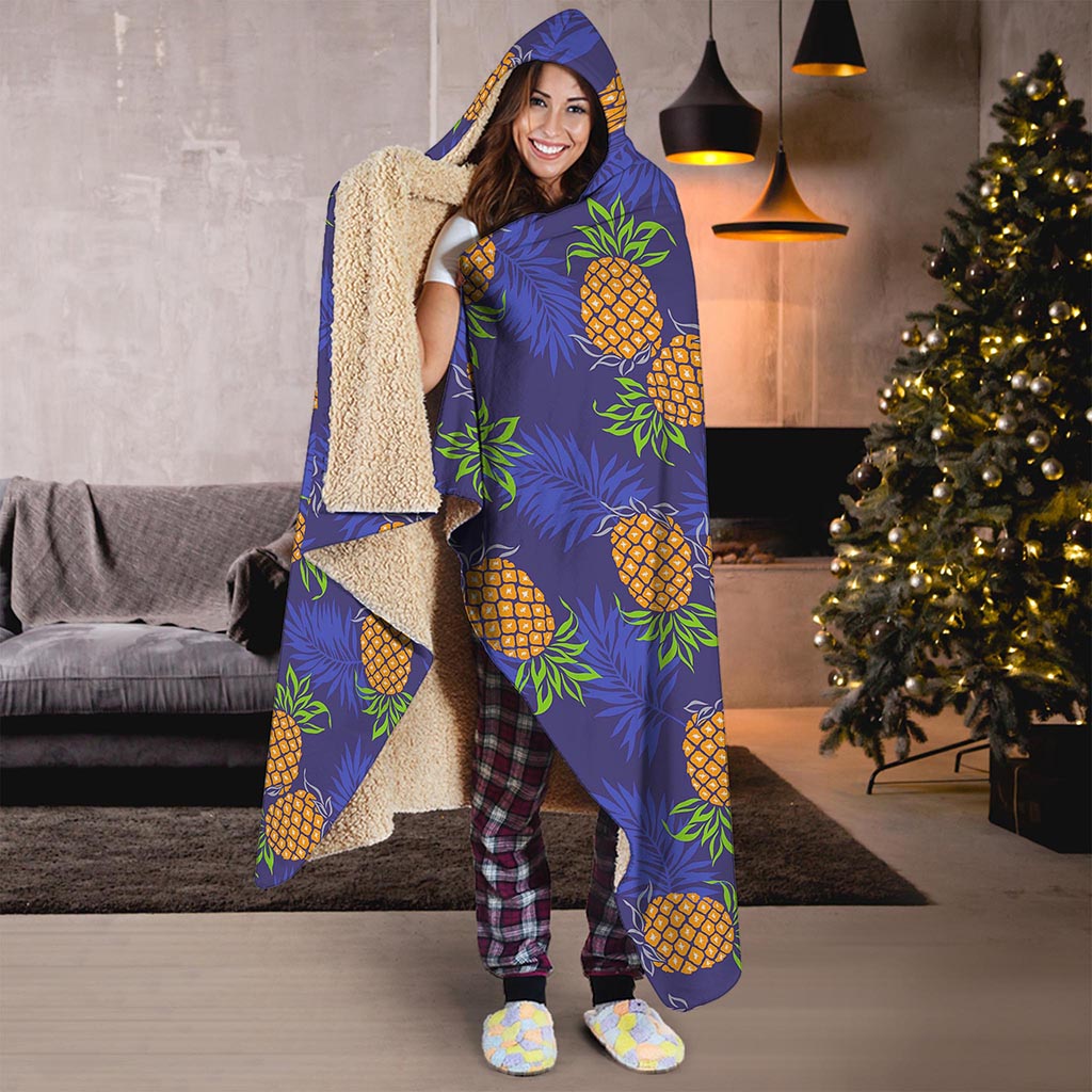 Blue Leaf Pineapple Pattern Print Hooded Blanket