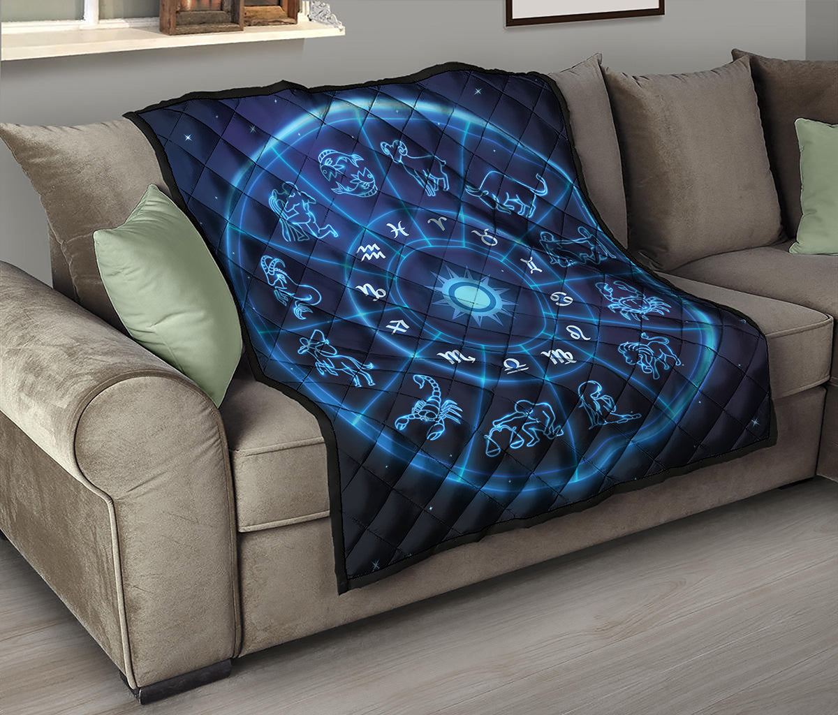 Blue Light Zodiac Circle Print Quilt