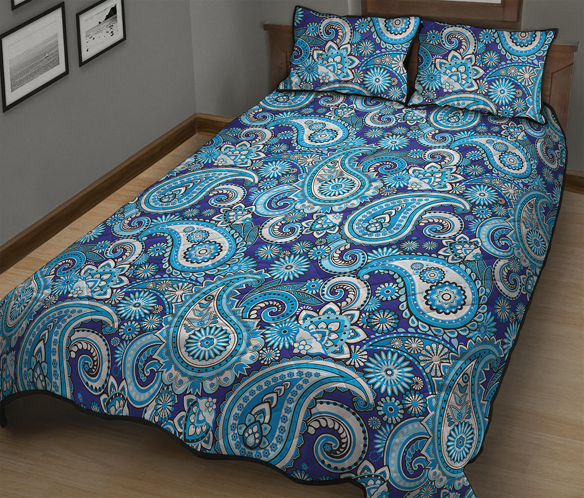 Blue Paisley Pattern Print Quilt Bed Set