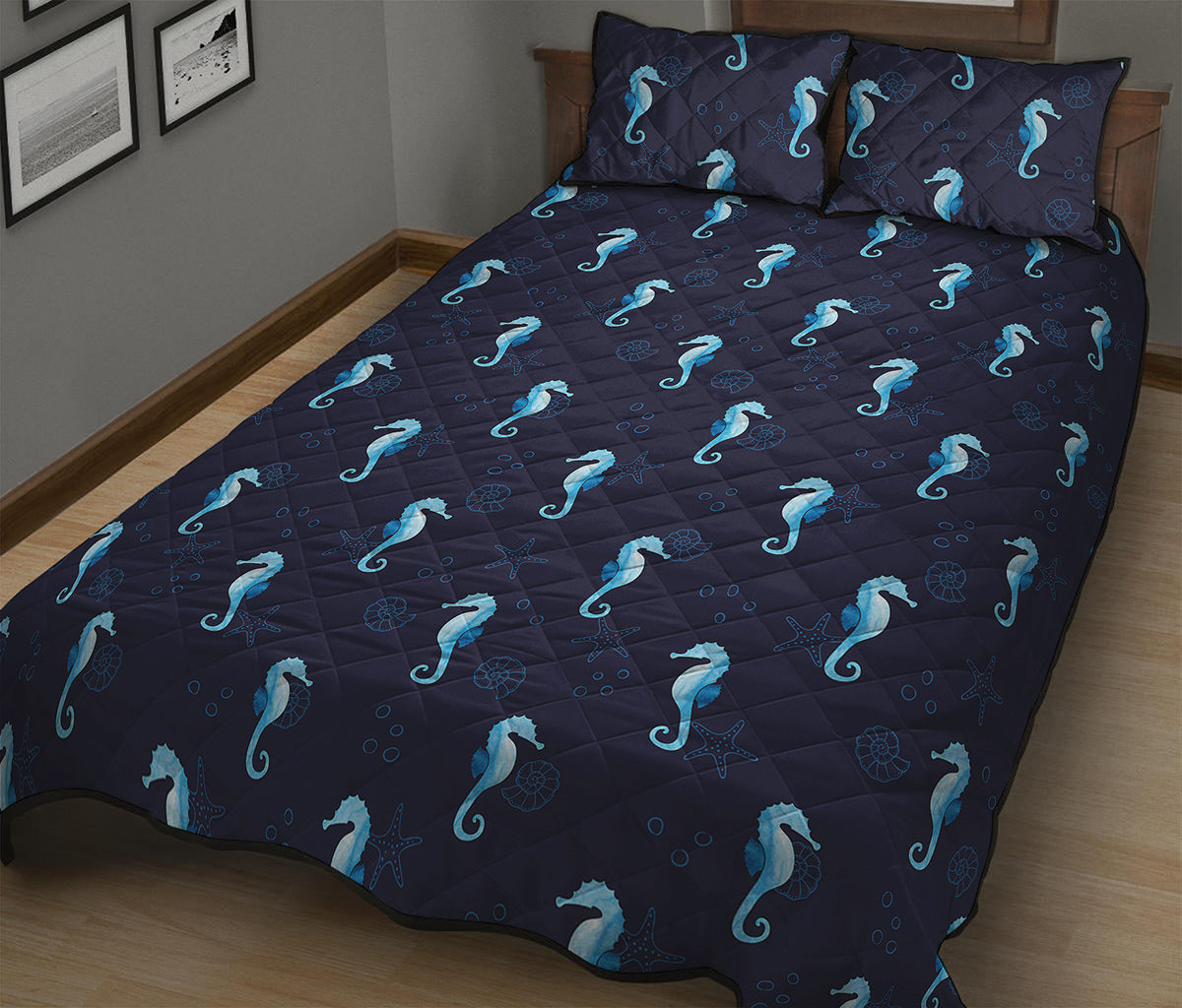 Blue Seahorse Pattern Print Quilt Bed Set