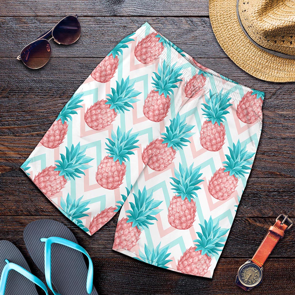 Bright Zig Zag Pineapple Pattern Print Men's Shorts