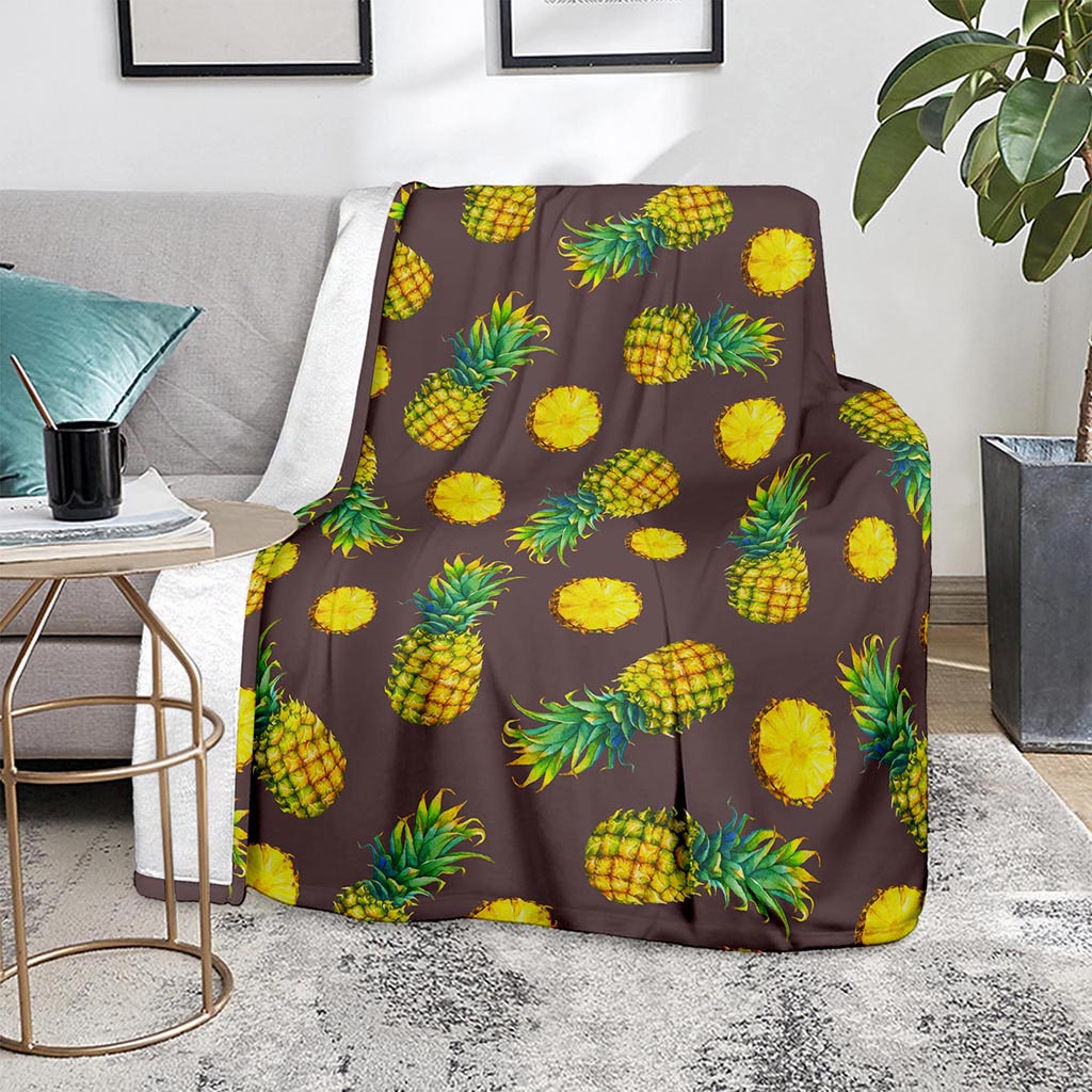 Brown Pineapple Pattern Print Blanket