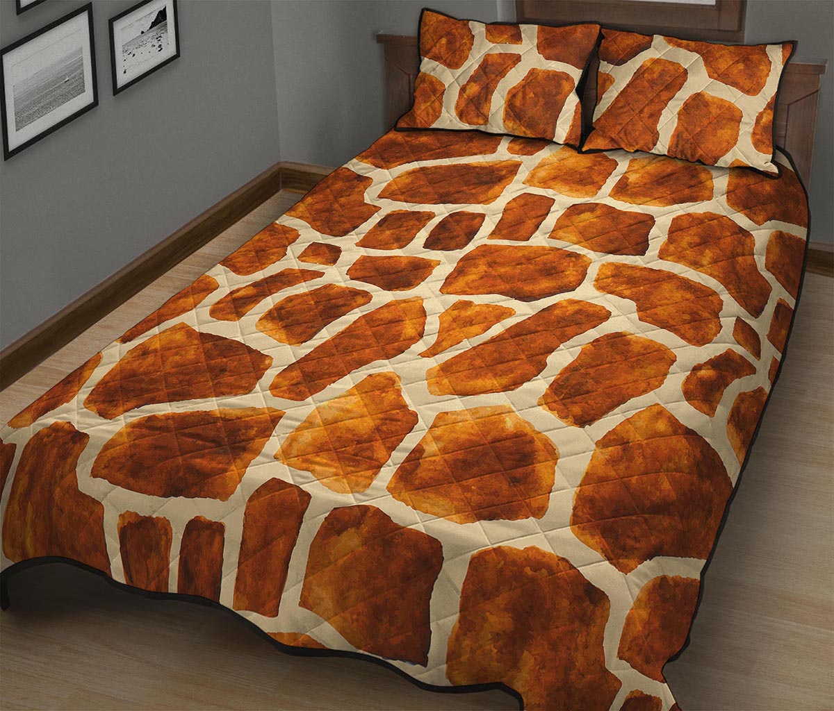 Brown Watercolor Giraffe Pattern Print Quilt Bed Set