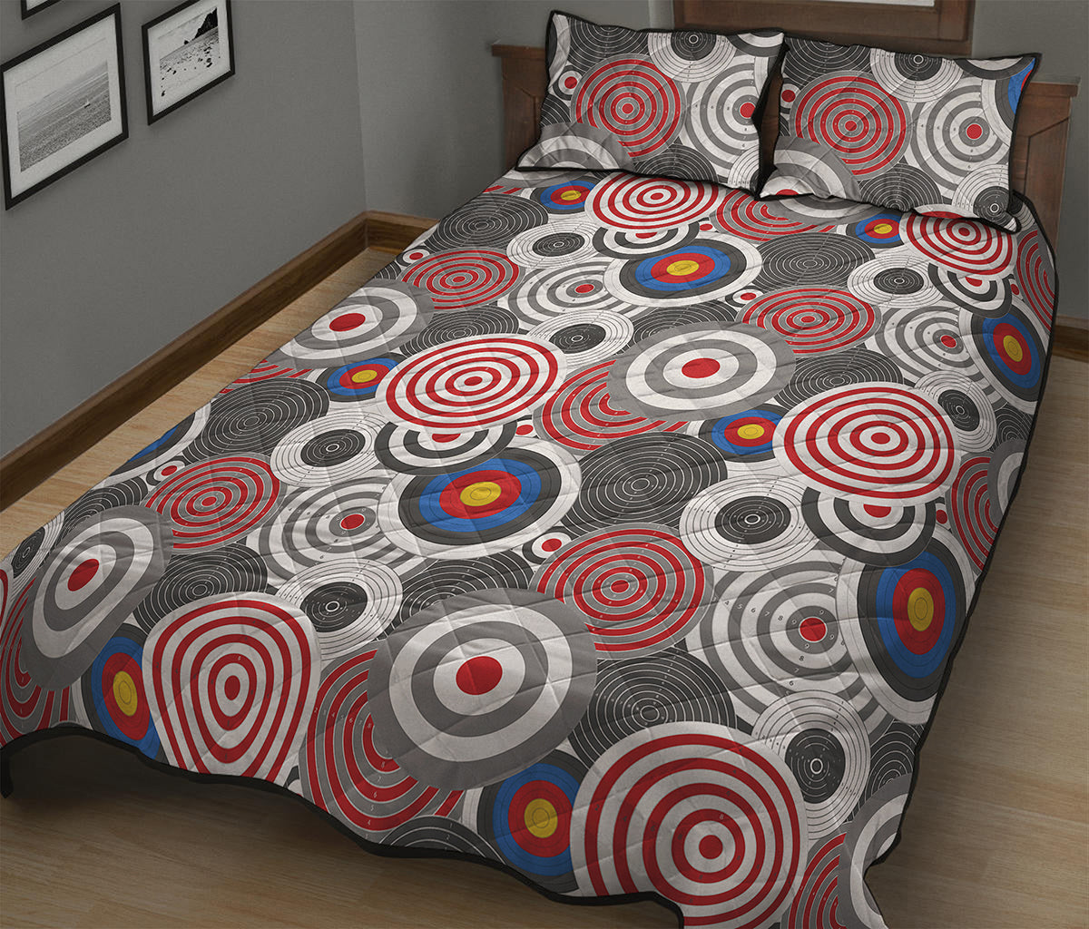 Bullseye Target Pattern Print Quilt Bed Set