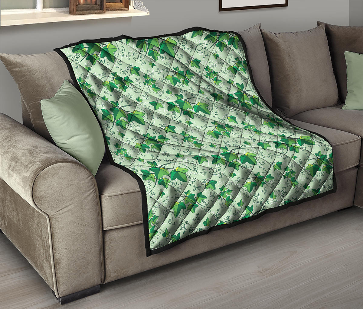 Christmas Ivy Leaf Pattern Print Quilt