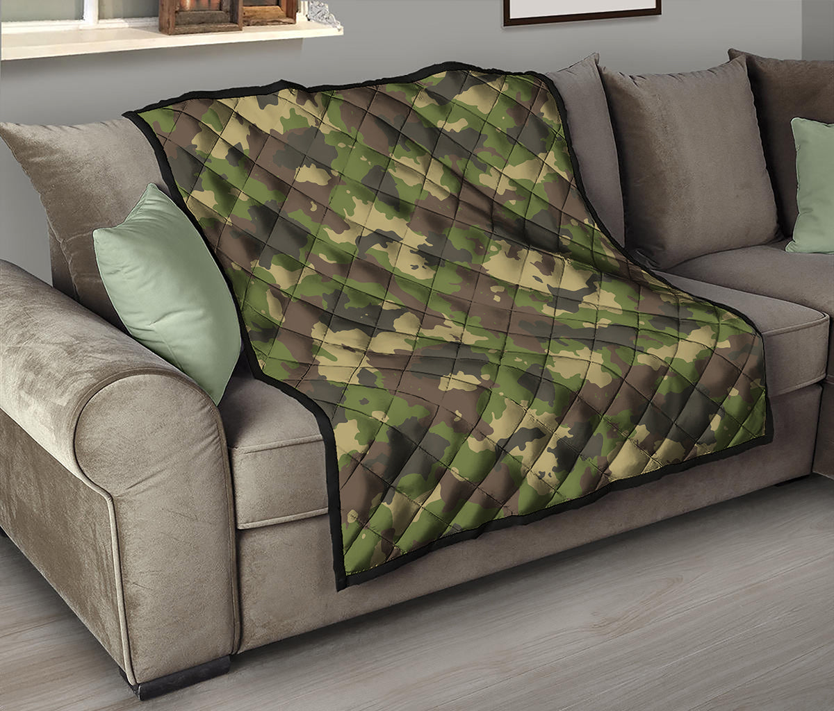 Classic Green Camouflage Print Quilt