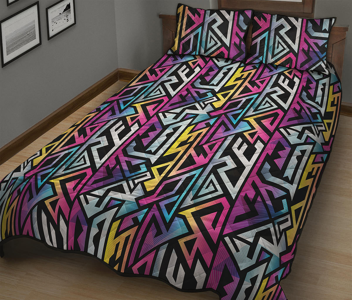 Colorful Geometric Tribal Pattern Print Quilt Bed Set