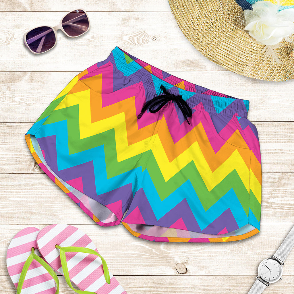Colorful Zigzag Pattern Print Women's Shorts