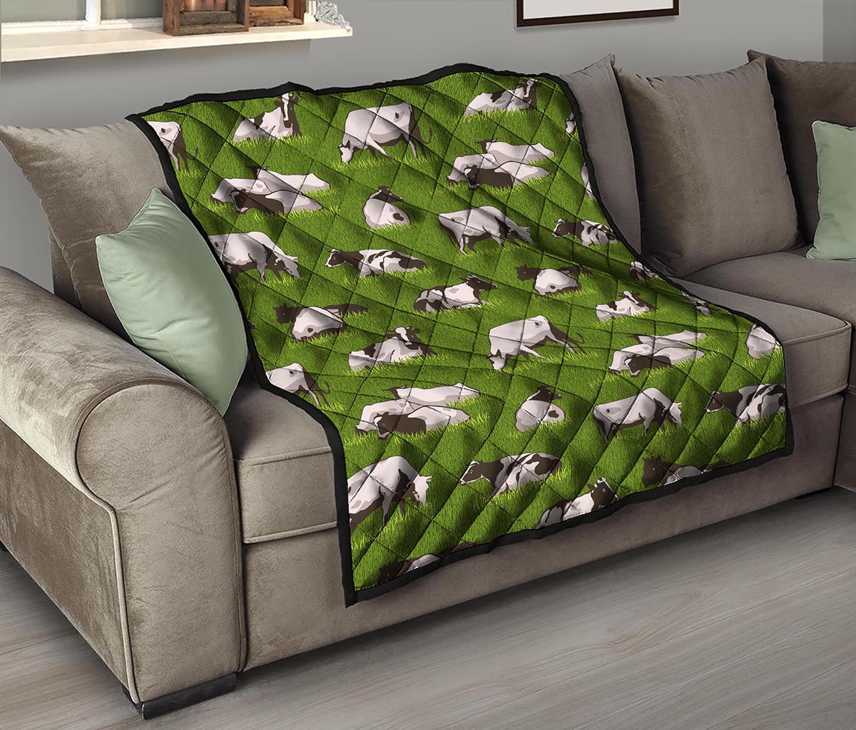 Cow On Green Grass Pattern Print Quilt