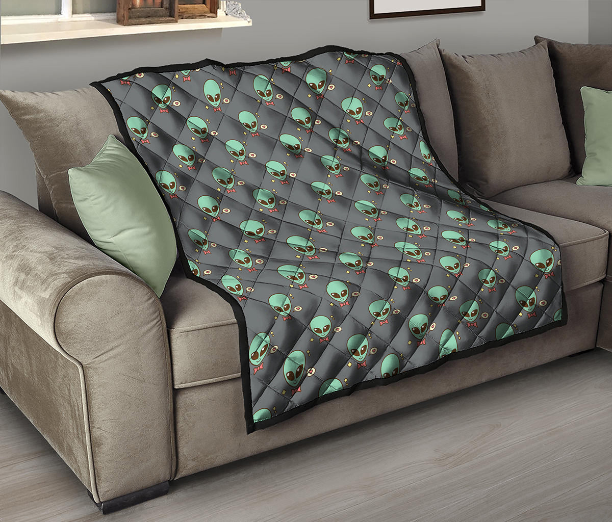 Cute Alien With Bow Tie Print Quilt
